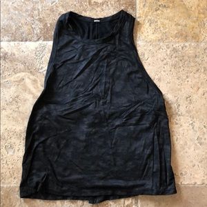 Lulemon camo tank